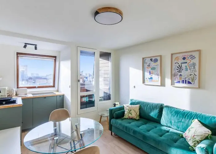 Beautiful Renovated On Port De Deauville